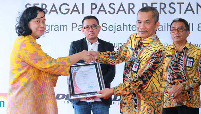 Pasar Bunder Kabupaten Sragen Raih Sertifikasi Standar Nasional Indonesia (SNI) Melalui Program Kemitraan ‘Pasar Sejahtera’