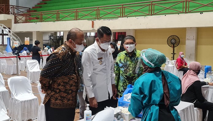 Bank Danamon Conducts Phase II Vaccination in Sleman