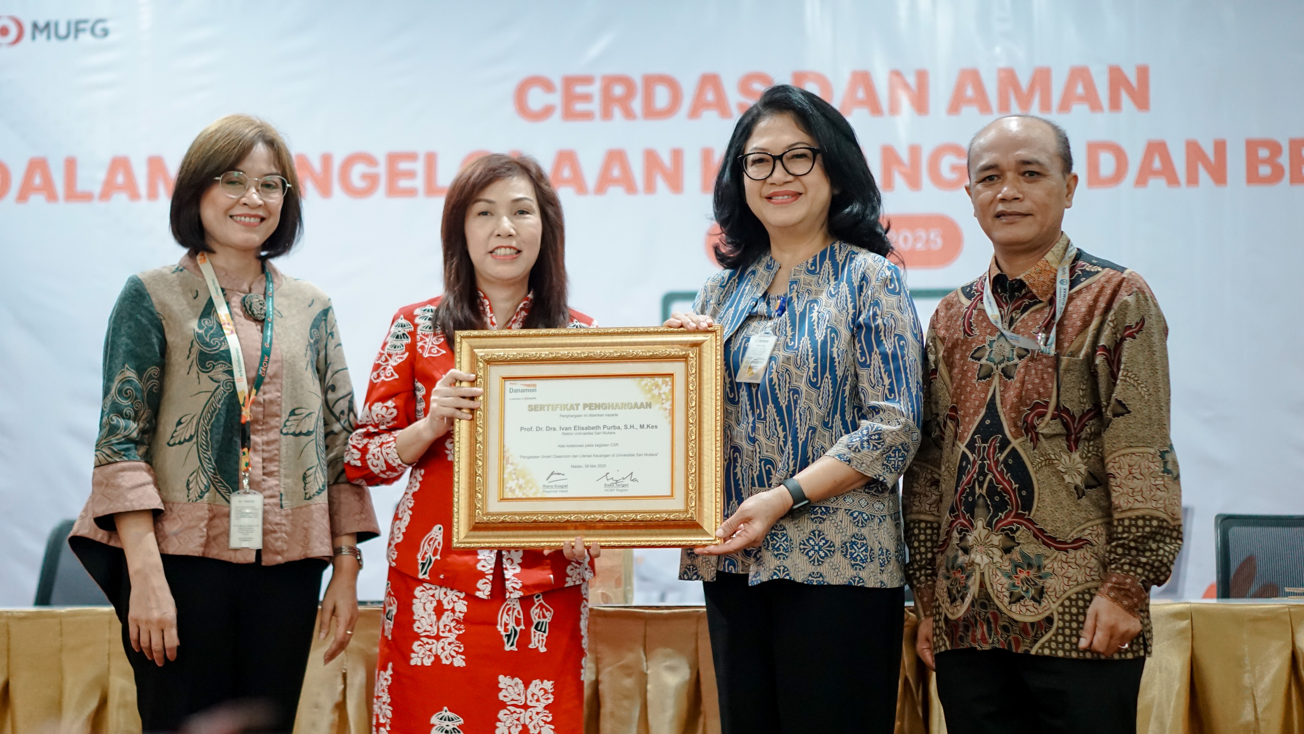 Danamon Supports Inclusive Education Through the Provision of Smart Classrooms Facilities and Financial Literacy Program at Universitas Sari Mutiara Indonesia