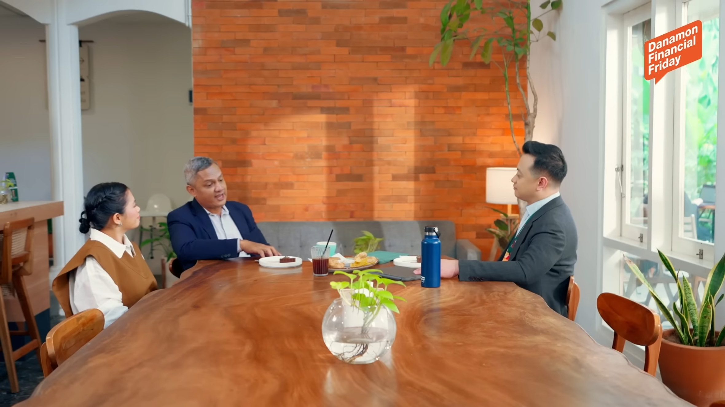 Danamon Strengthens Its Commitment with Danamon Privilege on Danamon Financial Friday 2024