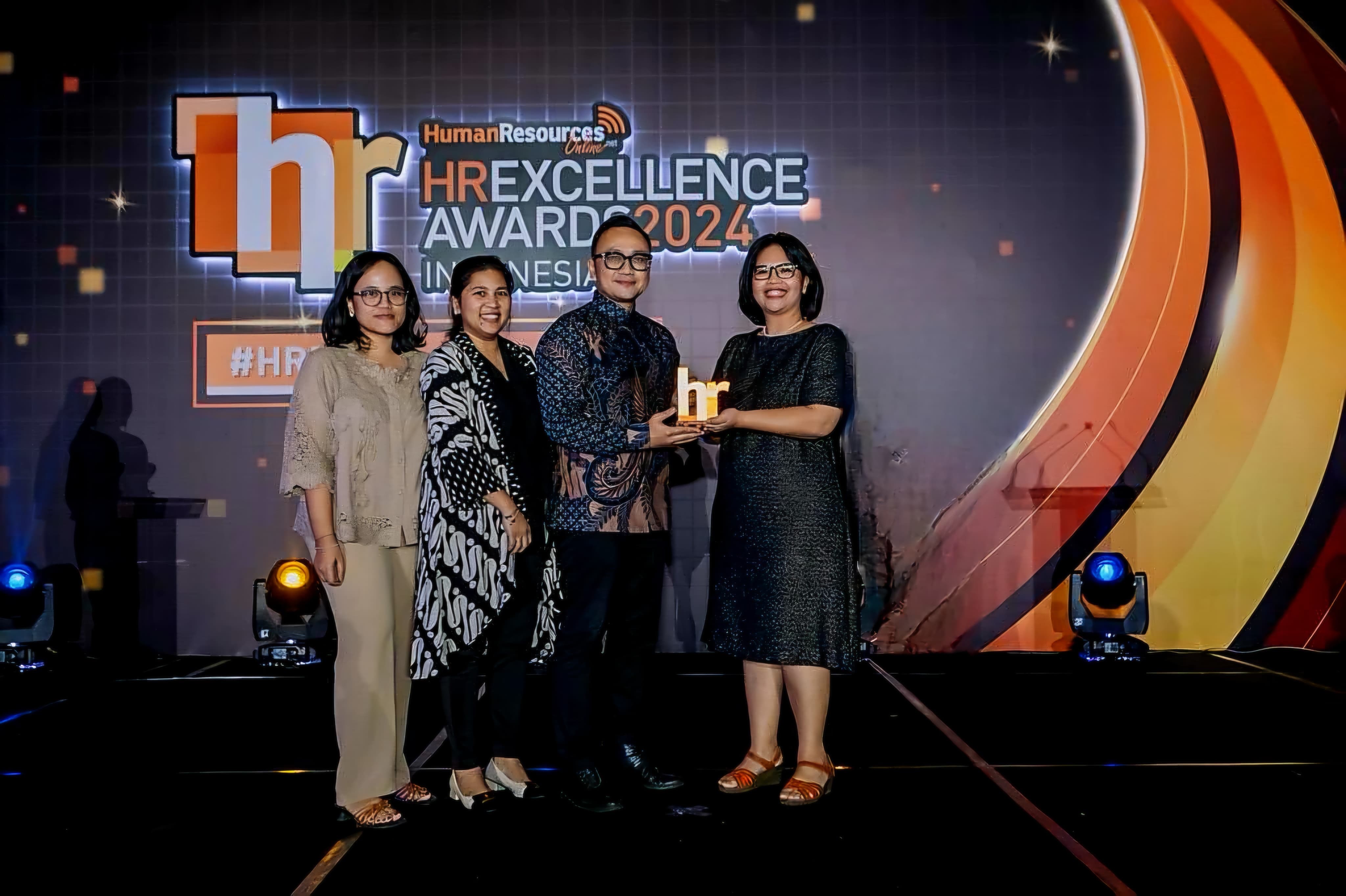 Danamon Wins Award at HR Excellence Awards 2024 for Its Success in Building Outstanding Human Resources