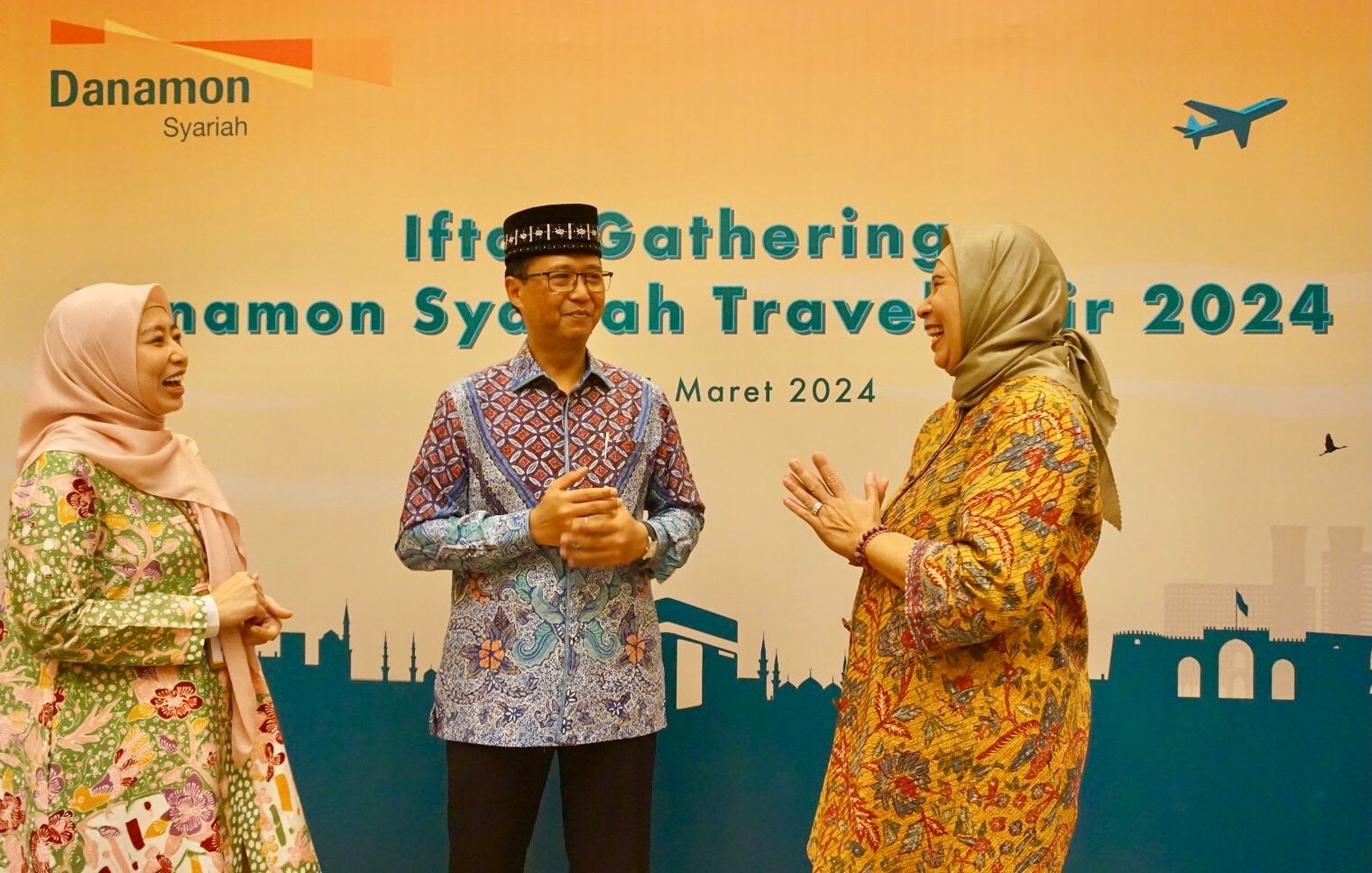 Danamon Syariah Presents Danamon Syariah Travel Fair,  Turn Every Muslim's Dream to Perform Umrah and Hajj
