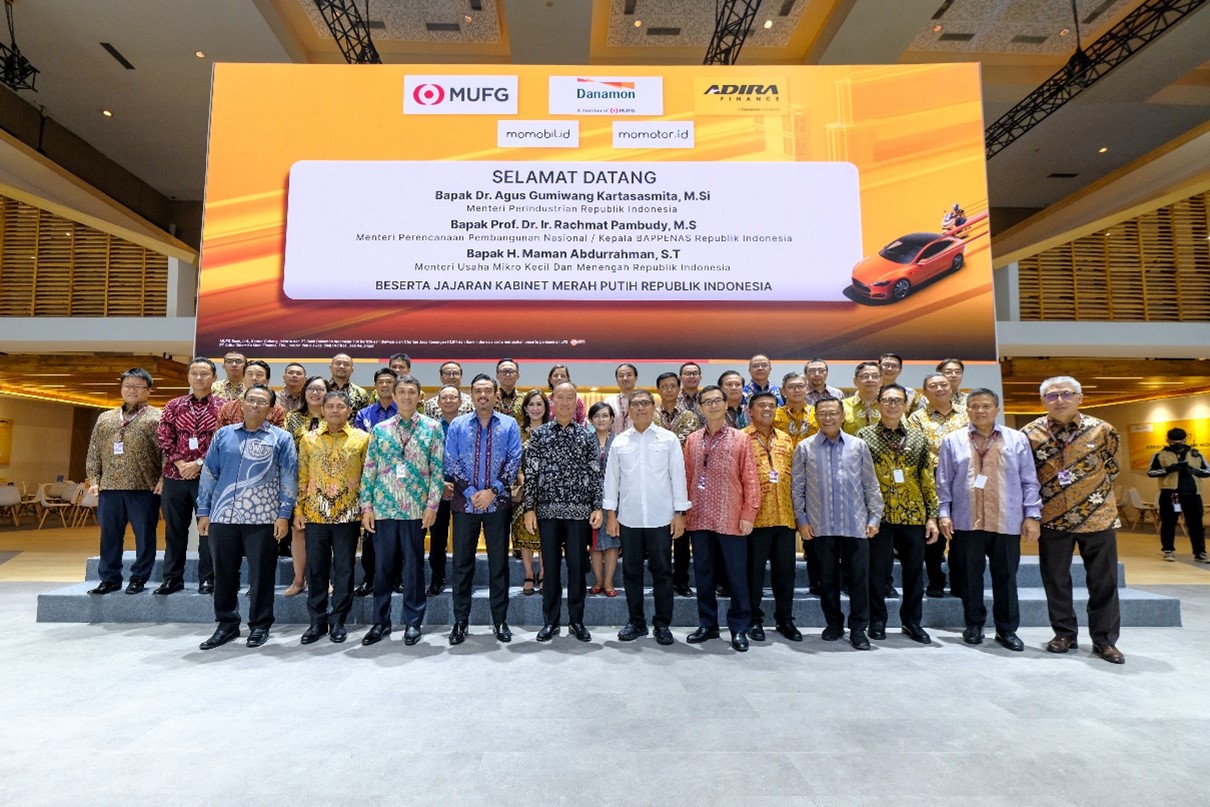 Danamon together with Adira Finance and supported by MUFG successfully passed the first week of the IIMS Jakarta 2025 event with a variety of interesting activities