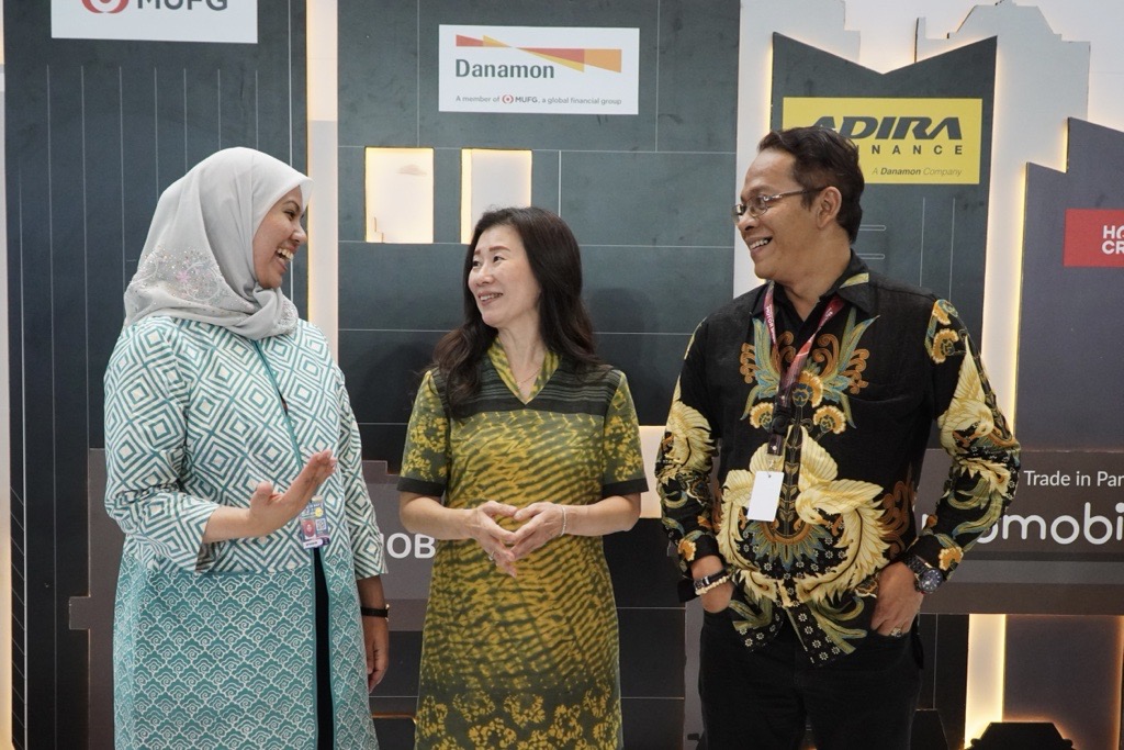 Danamon and Adira Finance Supported by MUFG Return to Support IIMS Surabaya 2024, Offering Unforgettable Automotive and Entertainment Experiences for the Third Time